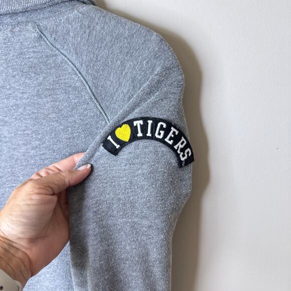 PINK Victoria's Secret Collegiate RARE Missouri Tigers Mizzou Sherpa Cardigan XS - Picture 7 of 13